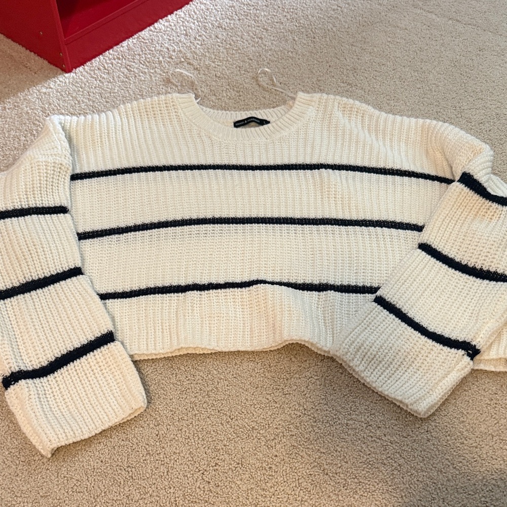 moon & madison Cream Crewneck Sweater with navy blue Stripes